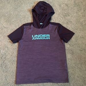 Under Armour Kids Large Light Weight Short Sleeve Hoodie